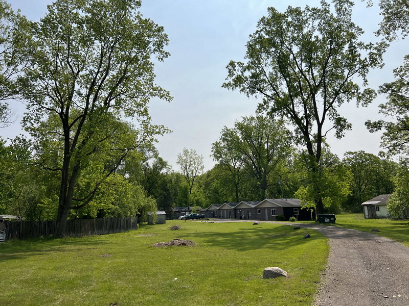 Oak Grove Motel - May 21 2023 Photo (newer photo)